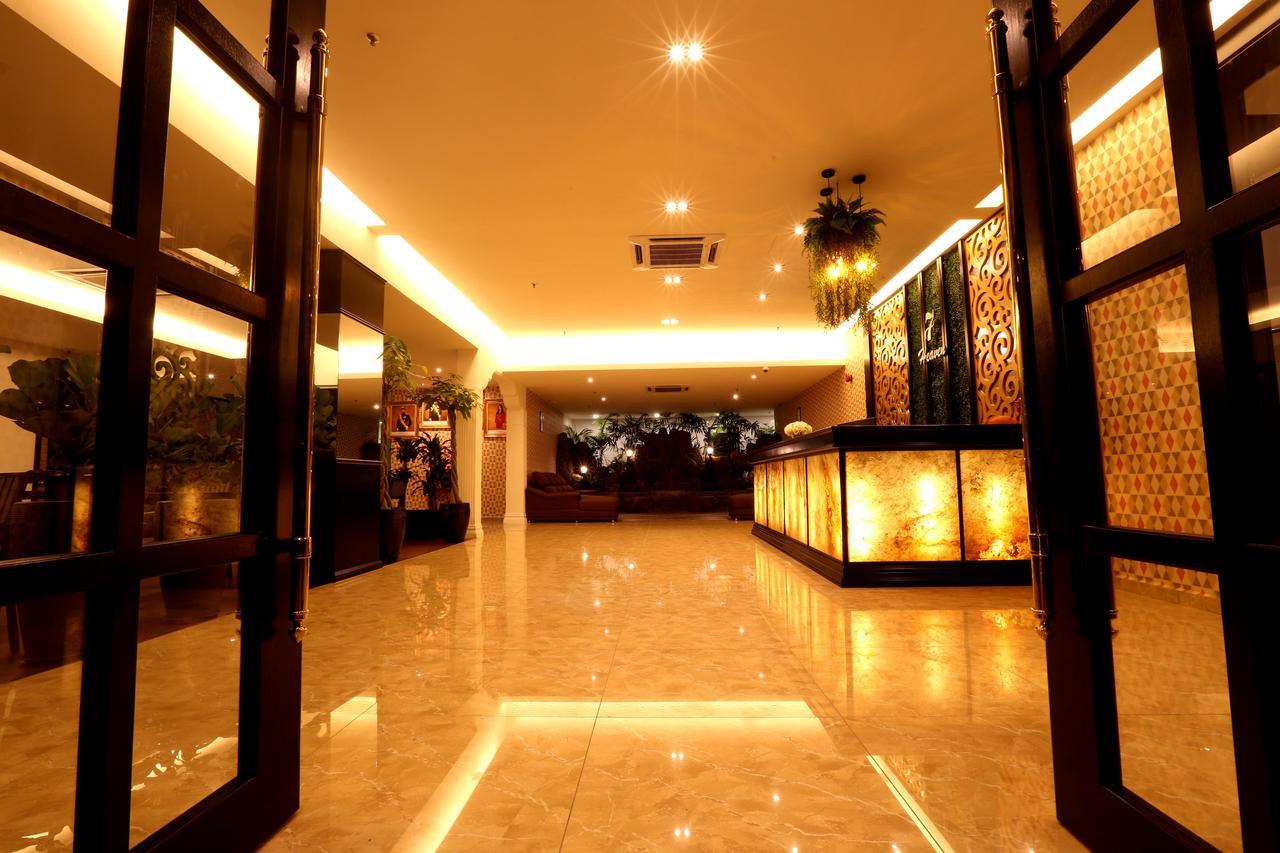 7 Heaven Boutique Hotel Пасир Гуданг Екстериор снимка
